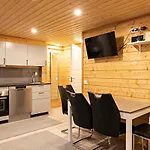 Resort Arctic River