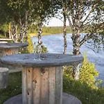Arctic River Θέρετρο
