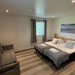 Arctic River Resort 4*