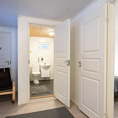 Arctic River Resort 4*