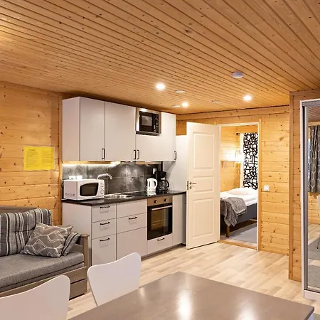 Näverniemi Center 3* Ivalo