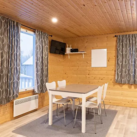 Arctic River 4*