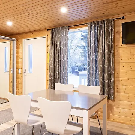 Arctic River Resort 4*