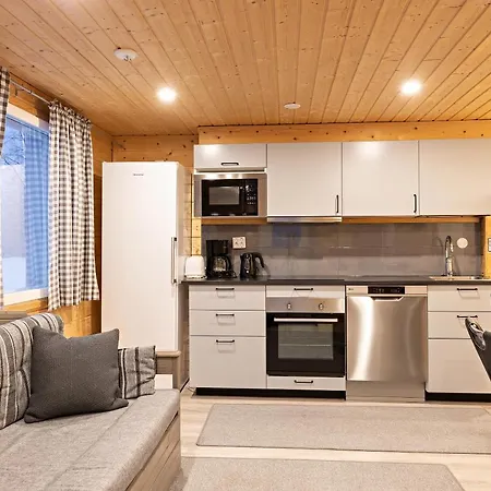 Arctic River 4*