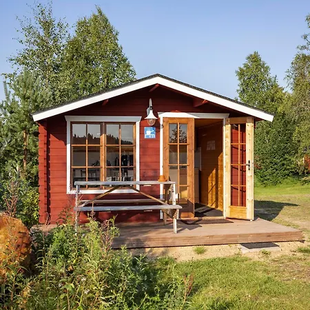 Semesteranläggning (resort) Arctic River 4*