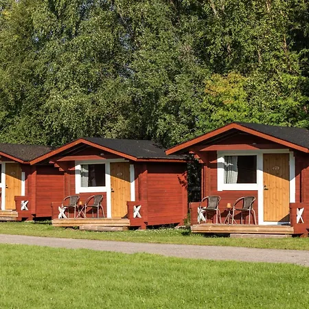 Üdülőközpont Arctic River 4*