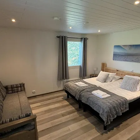 Arctic River Resort 4*